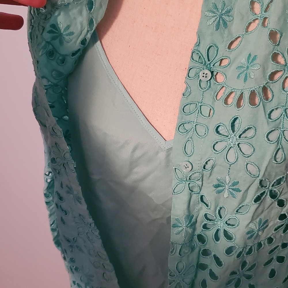 J. Crew Classic Bright Spearmint Green Embroidered Eyelet Button-Down Blouse - Picture 6 of 15